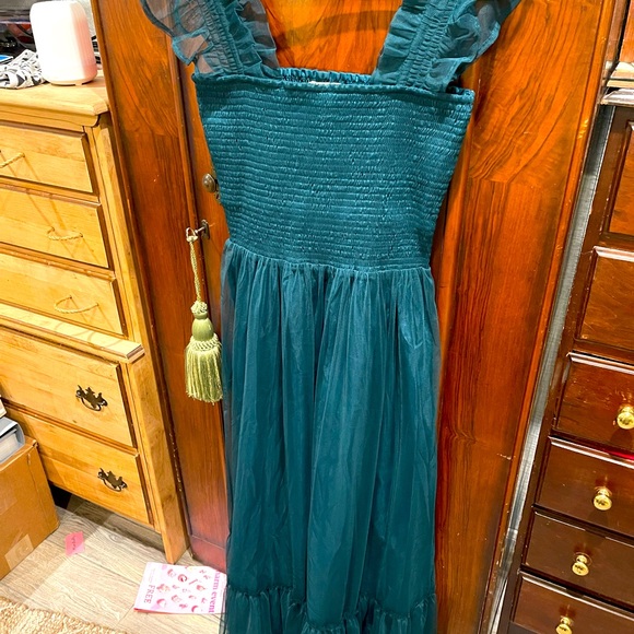 Prom/Special Occasion, wear anytime dress. - Picture 1 of 8